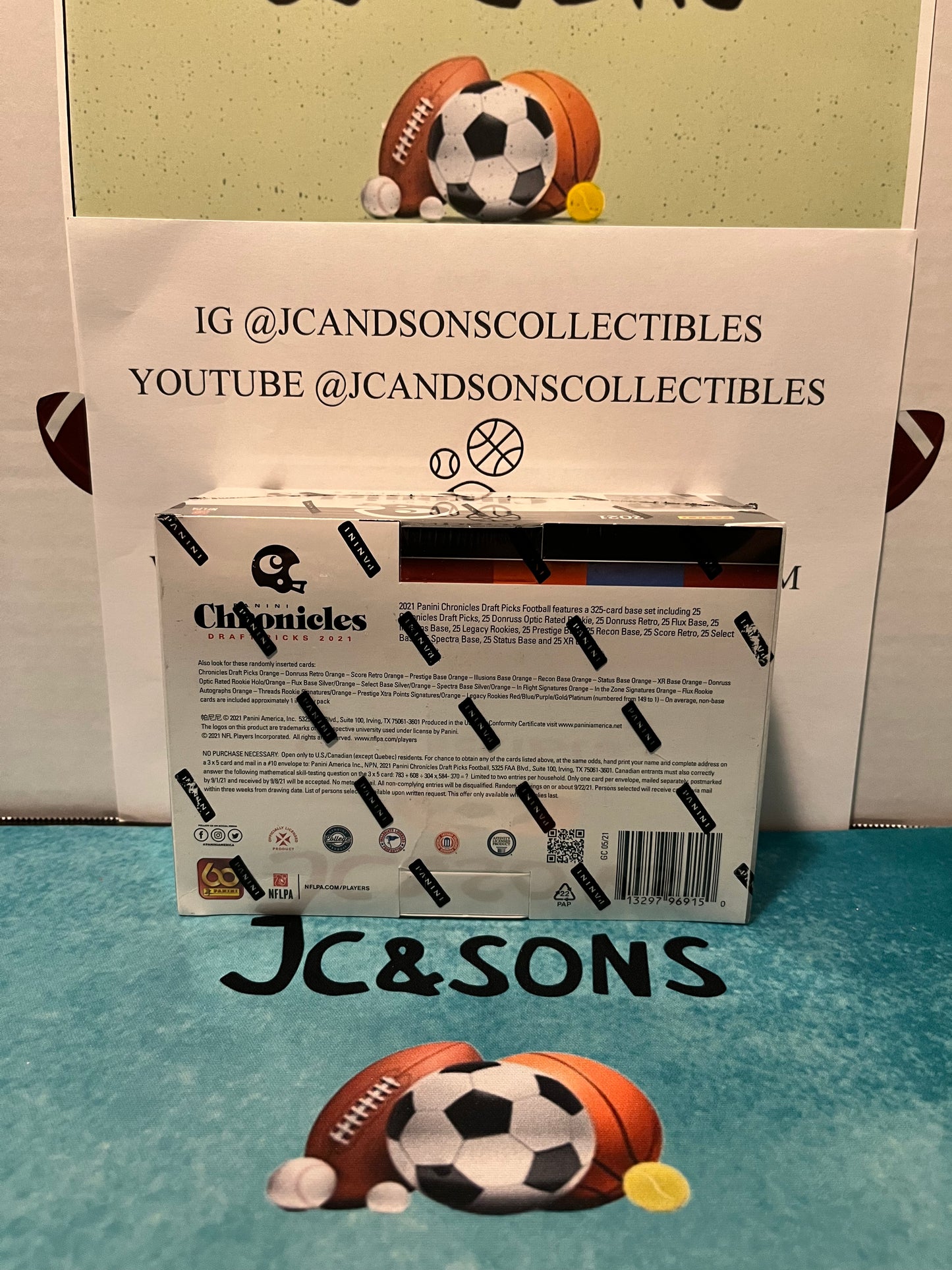 2021 Panini NFL Football Chronicles Draft Picks Mega Box With 1 Autograph