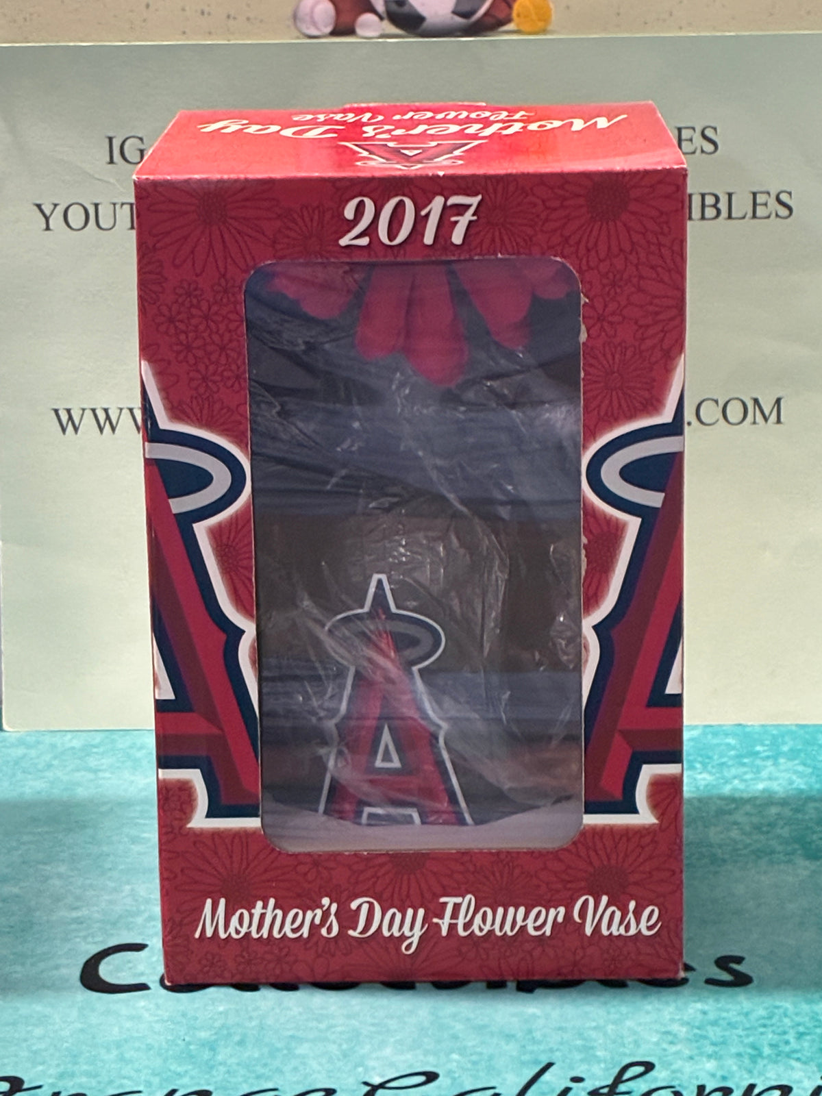 Los Angeles Angels Mothers Day Vase and Flower New In Box SGA 2017