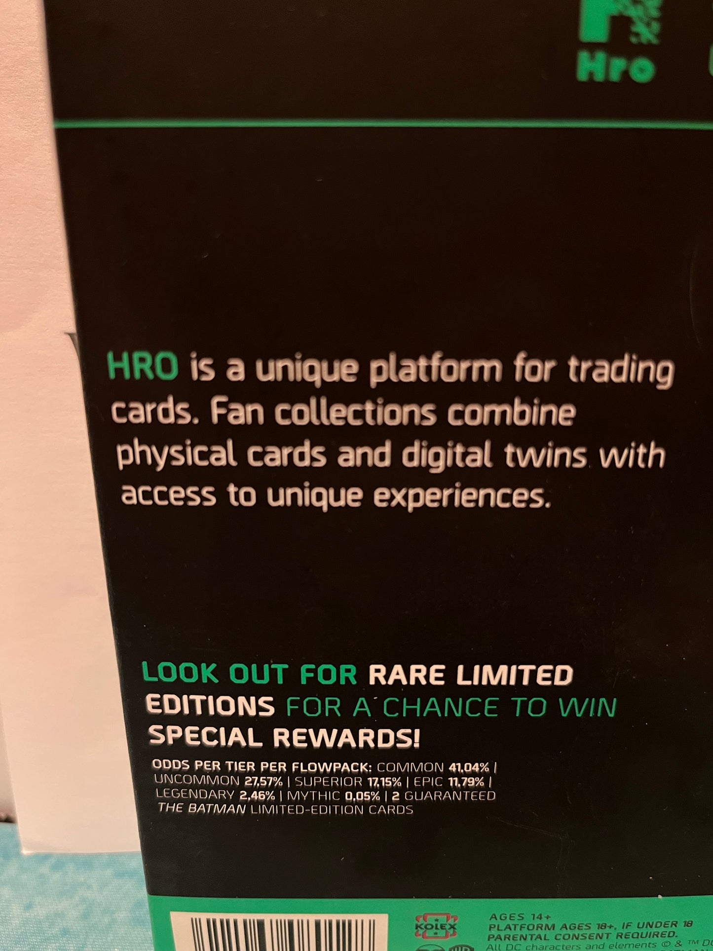 DC Comics Hybrid Trading Cards Batman Limited 8-Pack Starter Box NEW Sealed