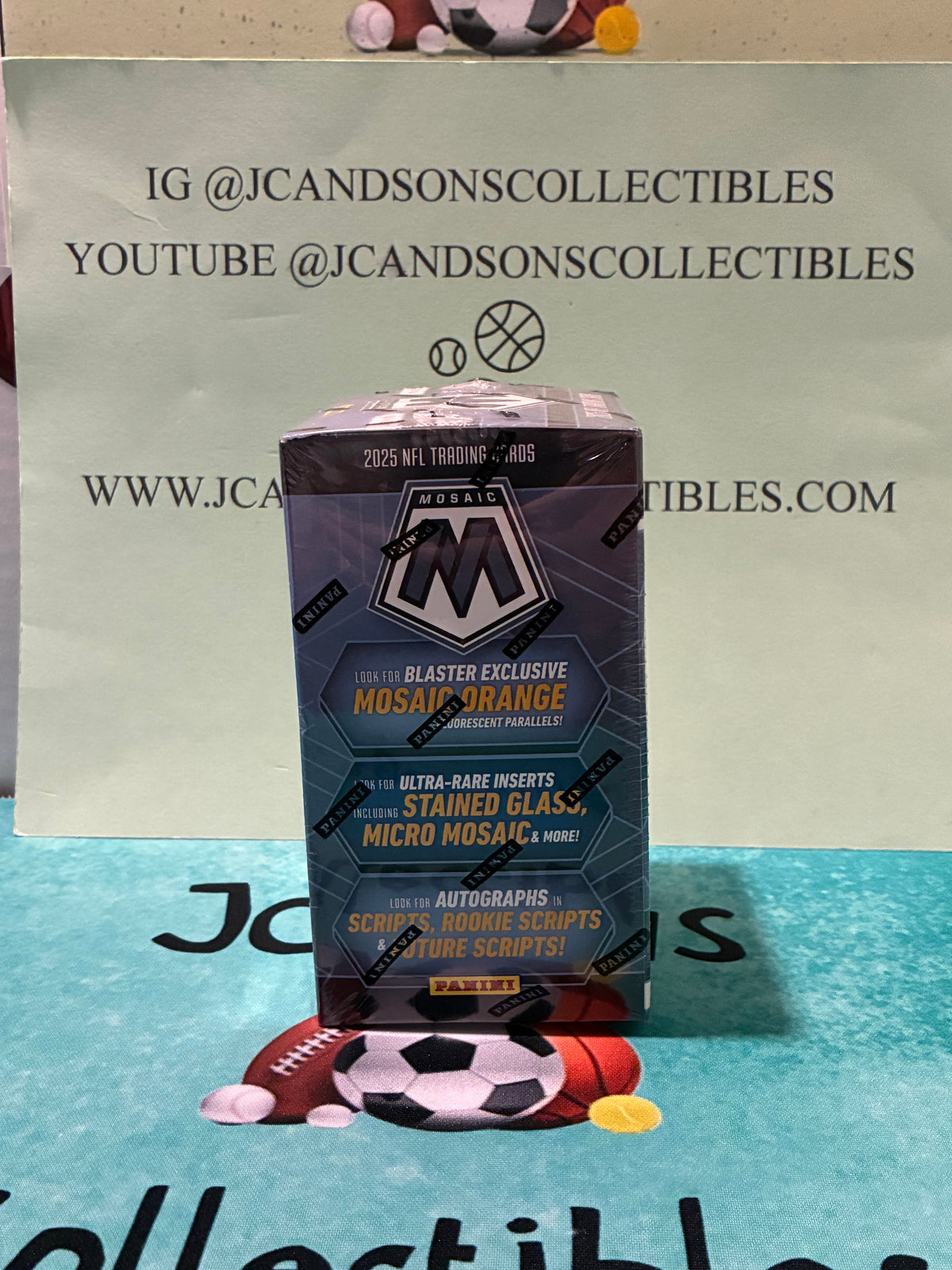 2025 Panini Mosaic NFL Trading Cards 6pk/36 card Factory Sealed Blaster Box