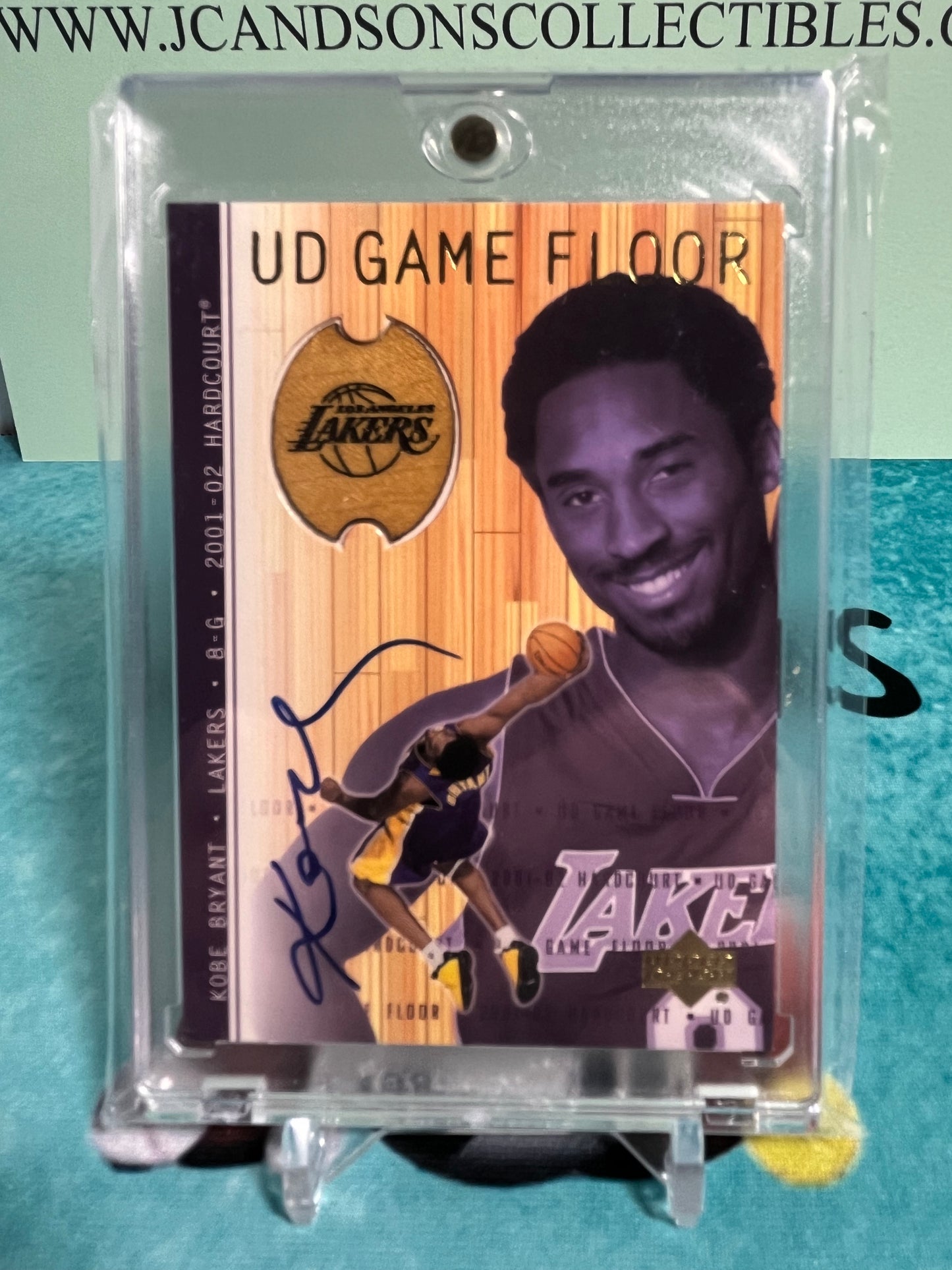 2001-02 UD Game Floor AUTO Kobe Bryant! HOF!! Lakers! KB-A Original Owner