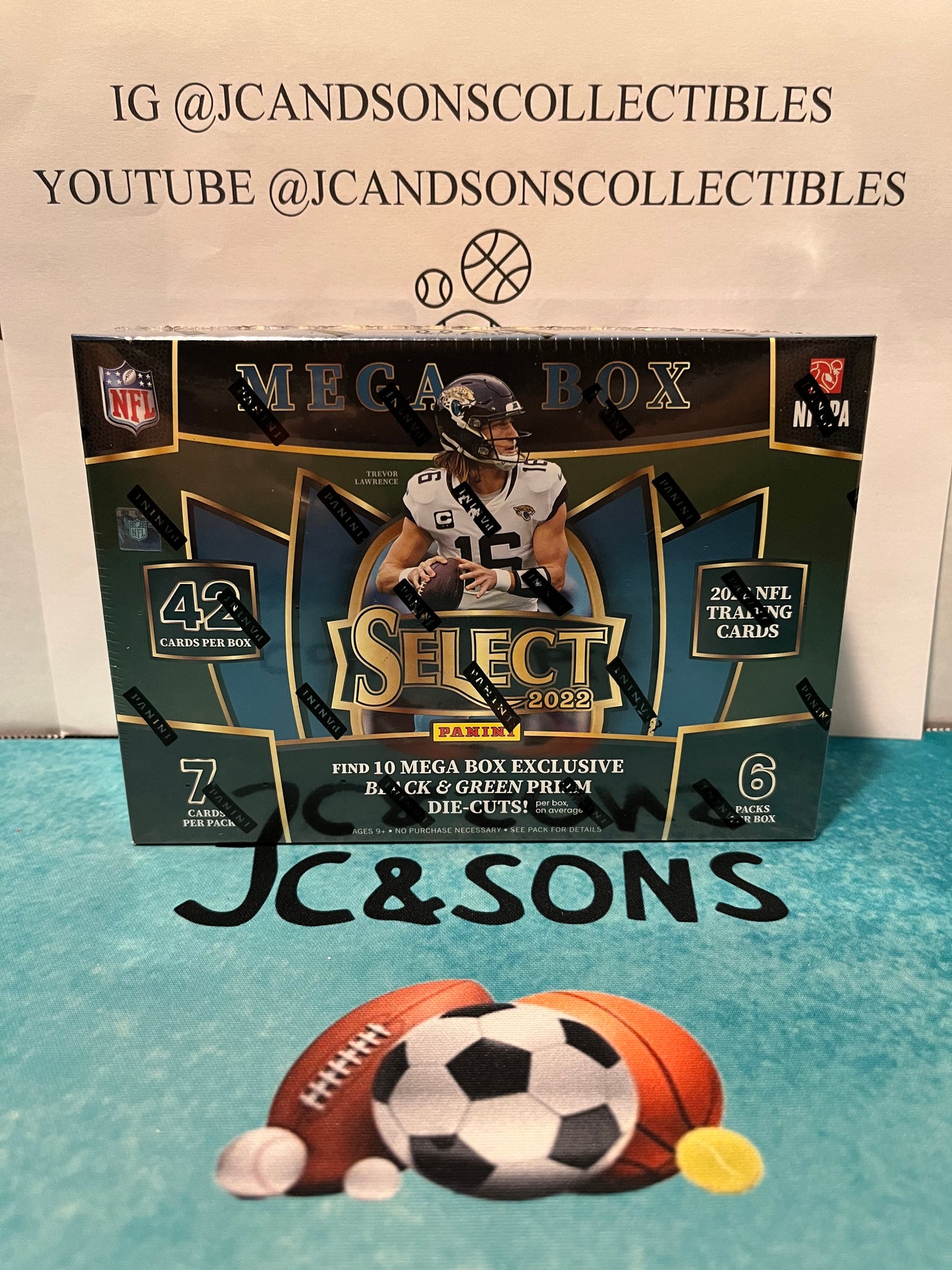 2022 Panini Select NFL Football Mega Box