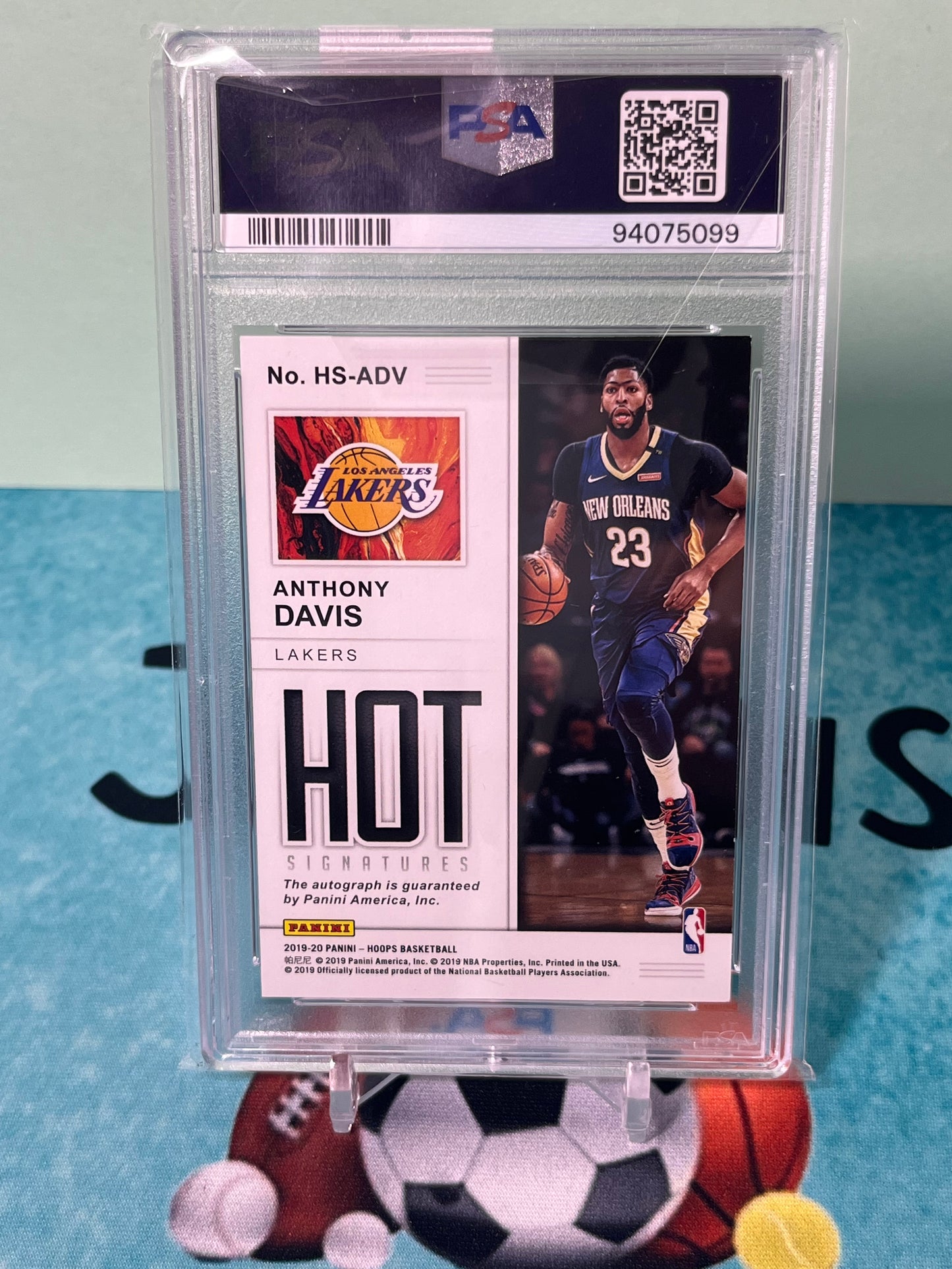 2019-20 Panini NBA Hoops Basketball Anthony Davis Red Hot Signatures /25 PSA 9