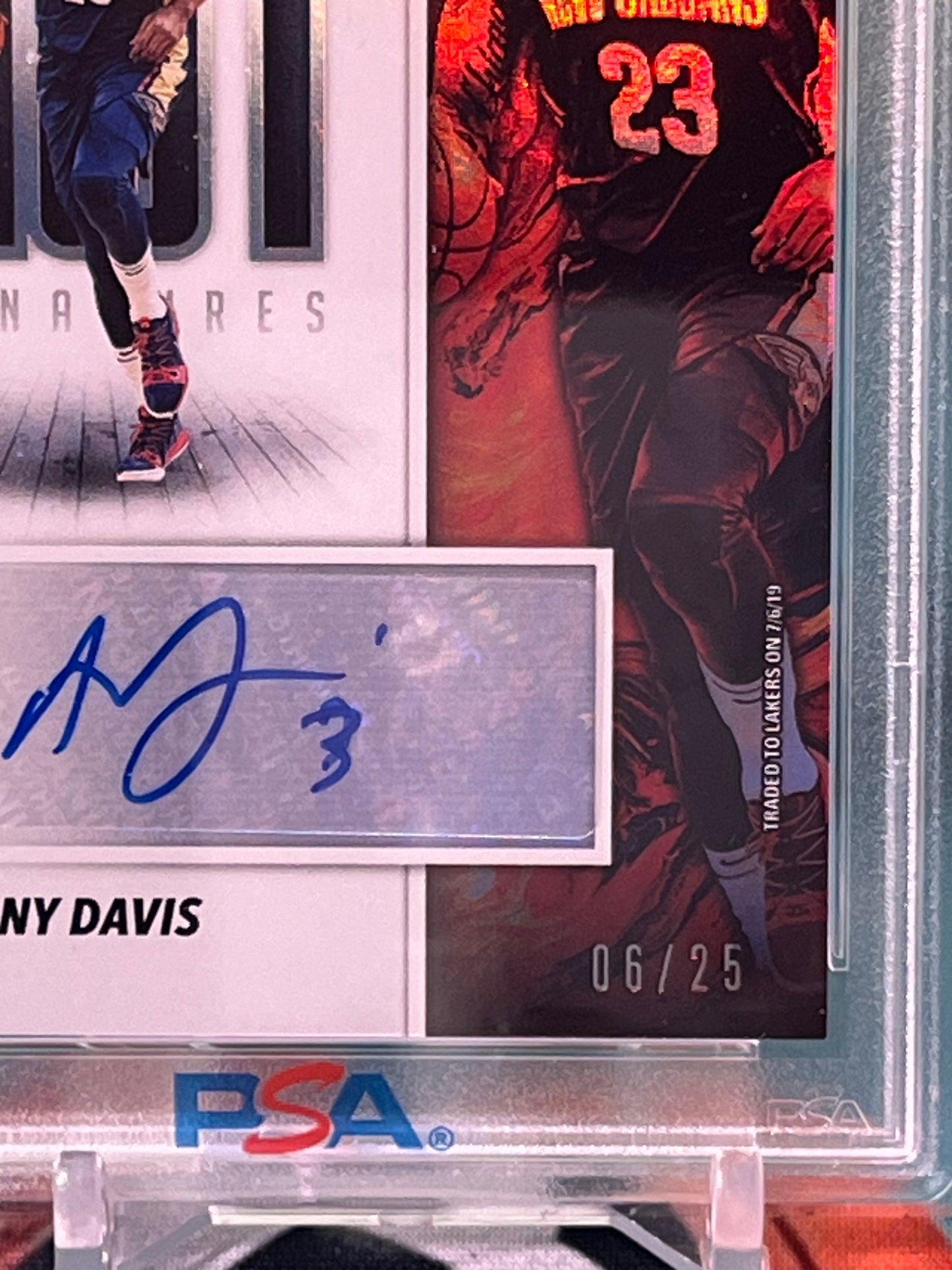 2019-20 Panini NBA Hoops Basketball Anthony Davis Red Hot Signatures /25 PSA 9